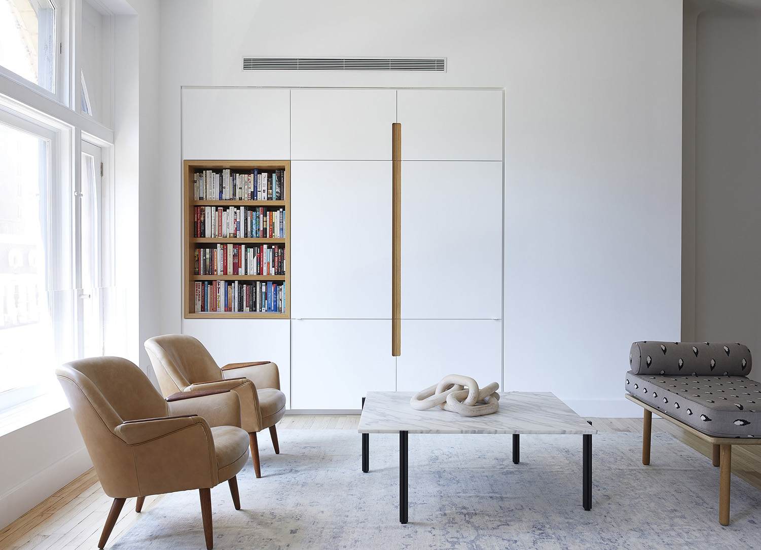 Shadow_Arch+Nomad+Loft+Living+Room1+Closed
