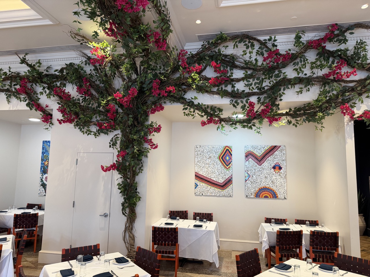 restaurant-access-control-AV-security